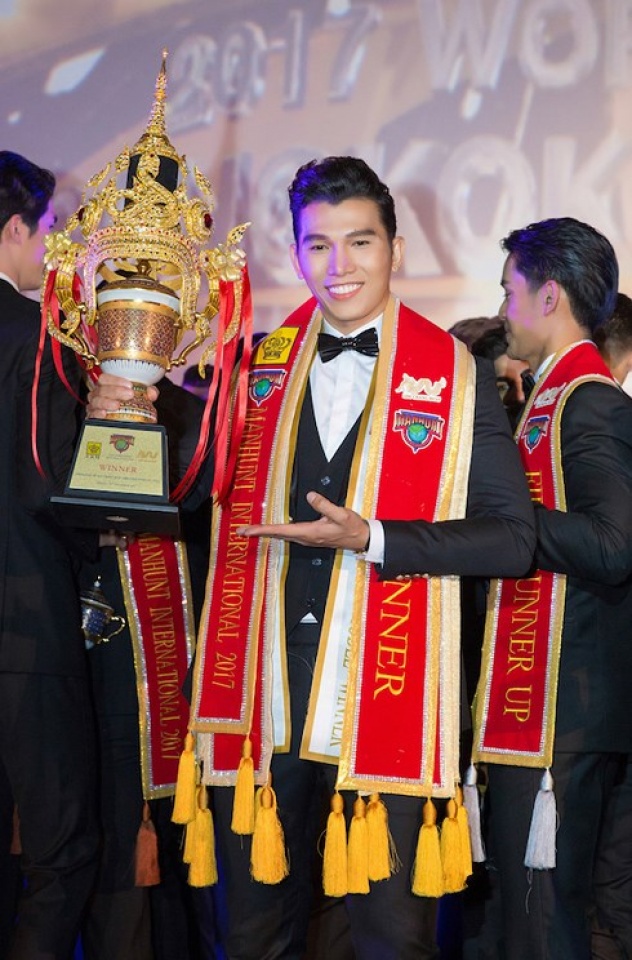 Siêu mẫu Ngọc Tình đăng quang ngôi vị Nam vương Quốc tế 2017 sieu mau ngoc tinh dang quang ngoi vi nam vuong quoc te 2017