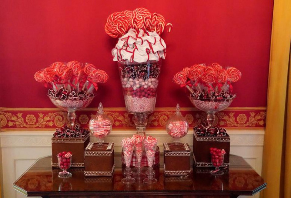 de nhat phu nhan my tro tai trang tri nha trang truoc giang sinh