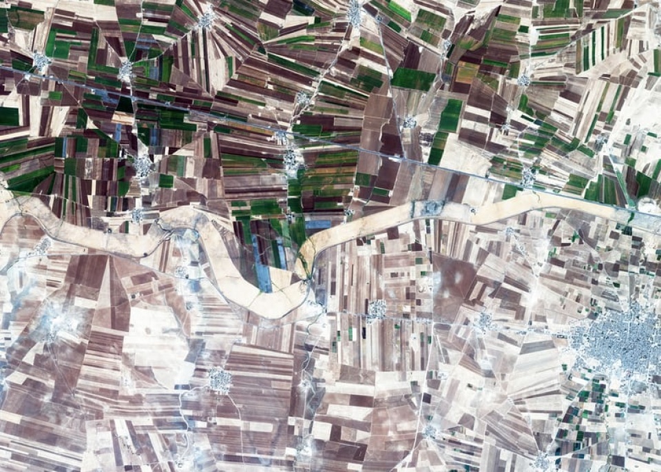 trai dat nhung hinh anh song dong nhin tu ve tinh