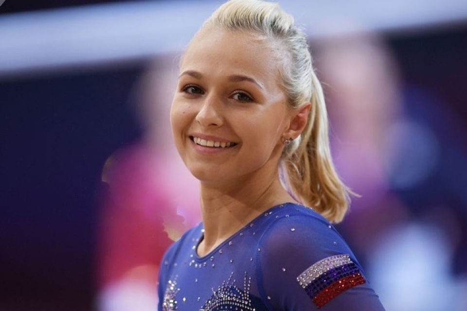 Những khoảng khắc đẹp tại giải vô địch thể dục dụng cụ nghệ thuật thế giới 2018 cac dong tac dep va khoe khoan cua cac nu vdv the duc dung cu