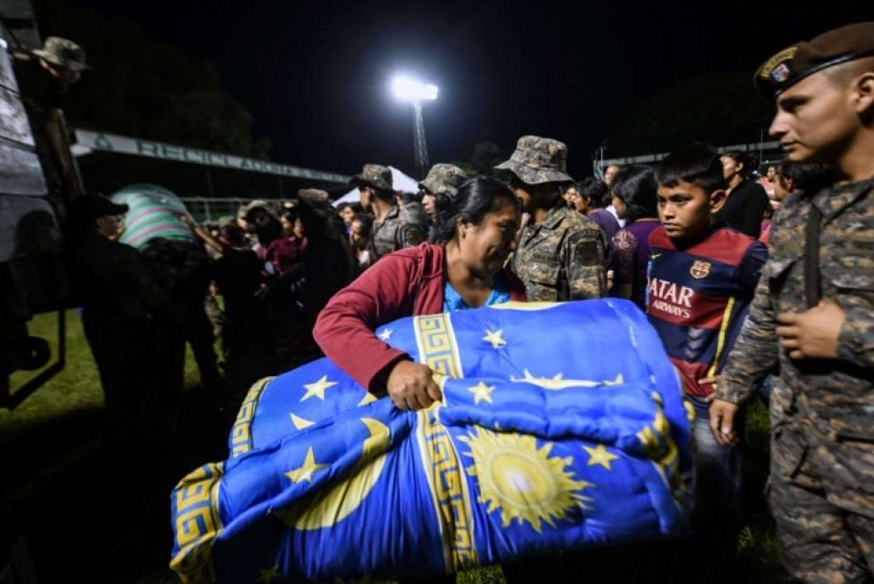 guatemala kinh hoang canh nui lua phun trao do ruc