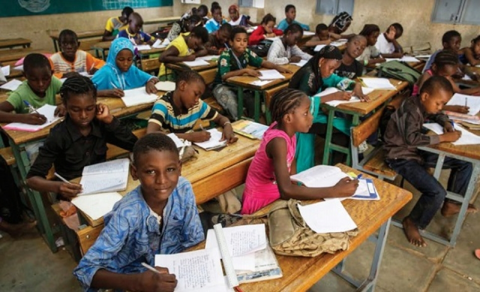 tre em ti nan va di cu da bo lo 15 ty ngay hoc trong 2 nam