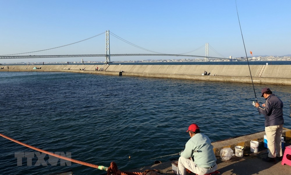 choang ngop voi akashi kaikyo cau treo nhip dai nhat the gioi