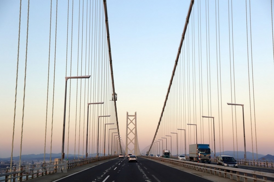 choang ngop voi akashi kaikyo cau treo nhip dai nhat the gioi