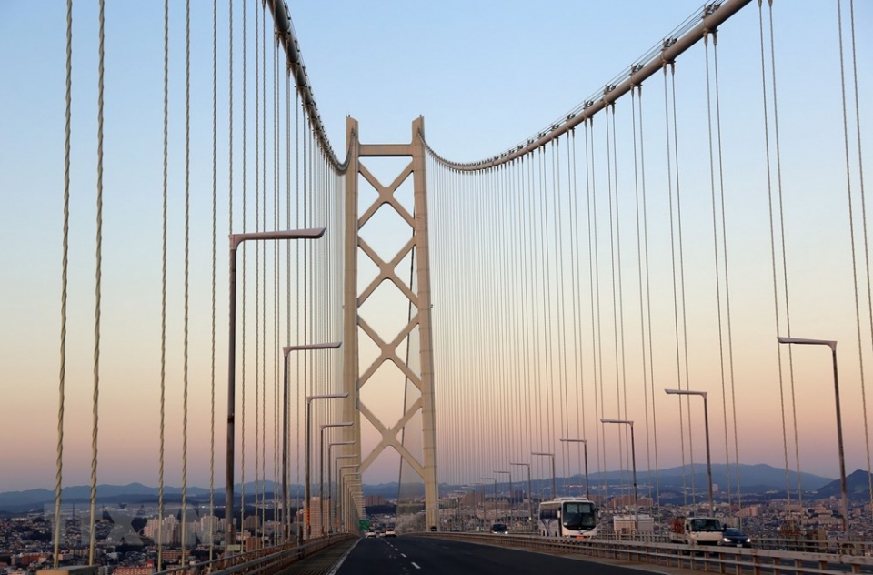 choang ngop voi akashi kaikyo cau treo nhip dai nhat the gioi