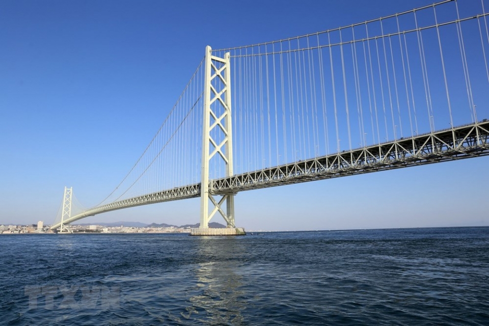 choang ngop voi akashi kaikyo cau treo nhip dai nhat the gioi