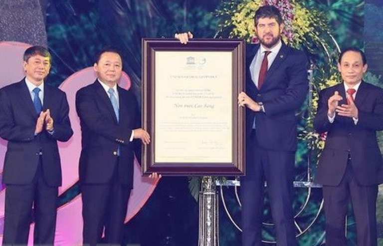 Cao Bằng đón nhận danh hiệu Công viên địa chất Toàn cầu