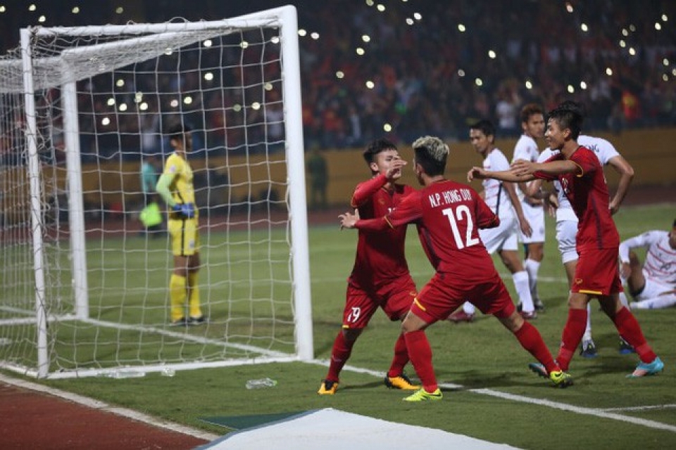 lo noi dung mat thu hlv park hang seo trao cho hong duy