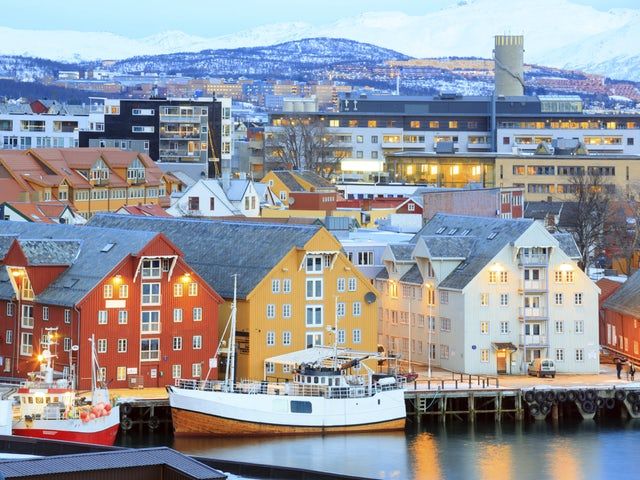 nhung dieu ky la o noi mat troi khong he lan suot 2 thang