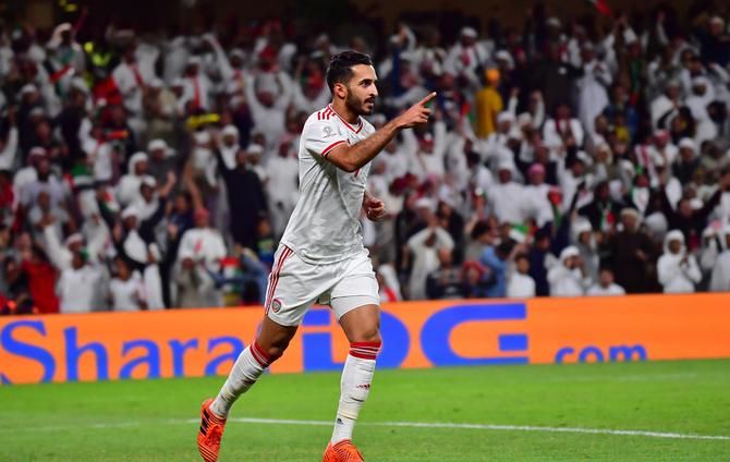 uae luc duc noi bo truoc them tran gap tuyen viet nam