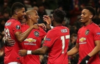 man utd thang lon arsenal bat ngo bi loai khoi europa league