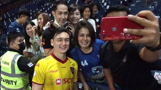 dang van lam choi qua hay nhan mua loi khen tu doi thu