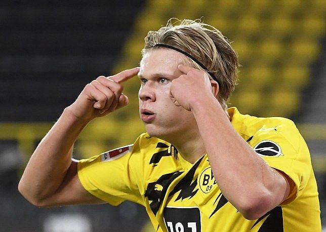 man utd tu choi hakan haaland se som roi dortmund