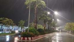 Dự báo thời tiết ngày và đêm nay (8/11): Bắc Bộ ngày nắng, sáng và đêm trời lạnh; Trung Bộ có mưa vài nơi; Nam Bộ mưa rào và dông