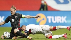 Sự cố khó tin: Đang thi đấu, ngôi sao Croatia phải đi cách ly vì nhiễm Covid-19