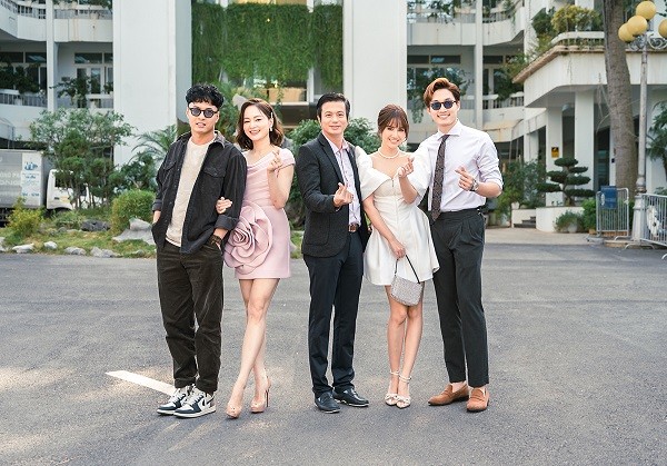 Phim sắp lên sóng VTV3: Loạt ảnh xinh đẹp lung linh của dàn diễn viên 'Thương ngày nắng về'