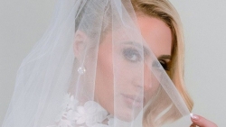 Tiểu thư Paris Hilton thông báo đã kết hôn, mở tiệc suốt 3 ngày