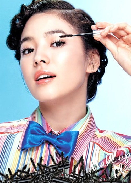 Nhan sắc Song Hye Kyo trong veo vượt thời gian tuổi đôi mươi