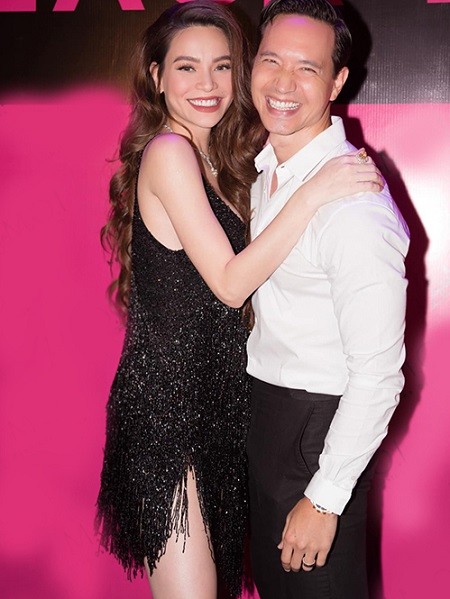 Thời trang tương xứng đẹp đôi Hồ Ngọc Hà bên Kim Lý