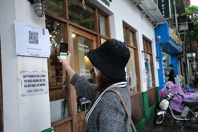 Covid-19 ở Hà Nội: F0 ở chợ Đồng Xuân, quận Ba Đình thông báo khẩn tìm người Covid-19 ở Hà Nội: F0 ở chợ Đồng Xuân, quận Ba Đình thông báo khẩn tìm người