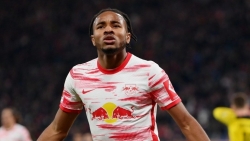 Chuyển nhượng cầu thủ Ngoại hạng Anh: MU cạnh tranh PSG lấy Nkunku; Liverpool nỗ lực ký Gravenberch; Ralf Rangnick  duy trì sắm ngôi sao