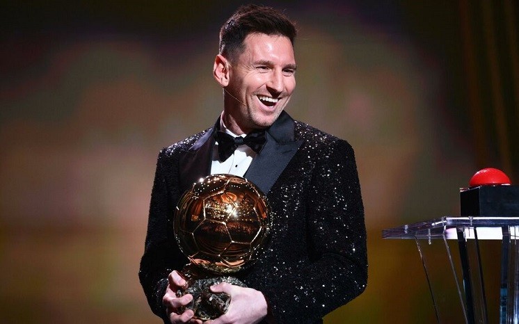Quả bóng vàng 2021: Lionel Messi lần thứ bảy giành danh hiệu cao quý, Lewandowski là tiền đạo hay nhất năm