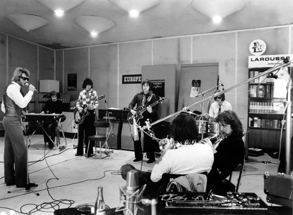 cuoc doi huyen thoai nhac rock nguoi phap johnny hallyday qua nhung buc hinh