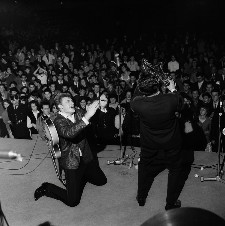 cuoc doi huyen thoai nhac rock nguoi phap johnny hallyday qua nhung buc hinh