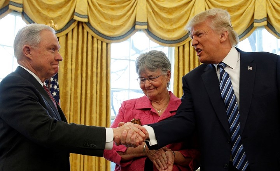 nhung sac thai bieu cam cua tong thong my trump nam 2017