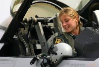 anh thuc day vai tro cua nu gioi trong nganh hang khong khac phuc tinh trang thieu phi cong