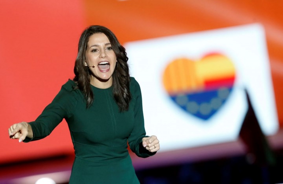 Nữ chính trị gia xinh đẹp ghi dấu ấn trong bầu cử Catalonia nu chinh tri gia xinh dep gay dau an trong bau cu catalonia