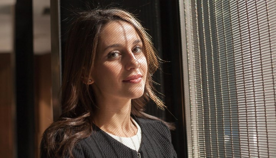 Nữ chính trị gia xinh đẹp ghi dấu ấn trong bầu cử Catalonia nu chinh tri gia xinh dep gay dau an trong bau cu catalonia