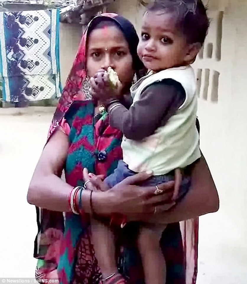 be trai moc duoi duoc ton tho nhu vi than o an do