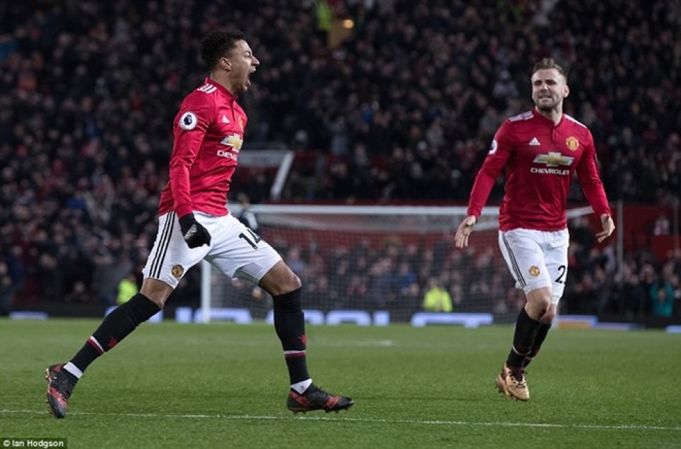 Lingard tỏa sáng giúp MU thoát thua trước Burnley trên sân nhà lingard toa sang giup mu thoat thua truoc burnley tren san nha