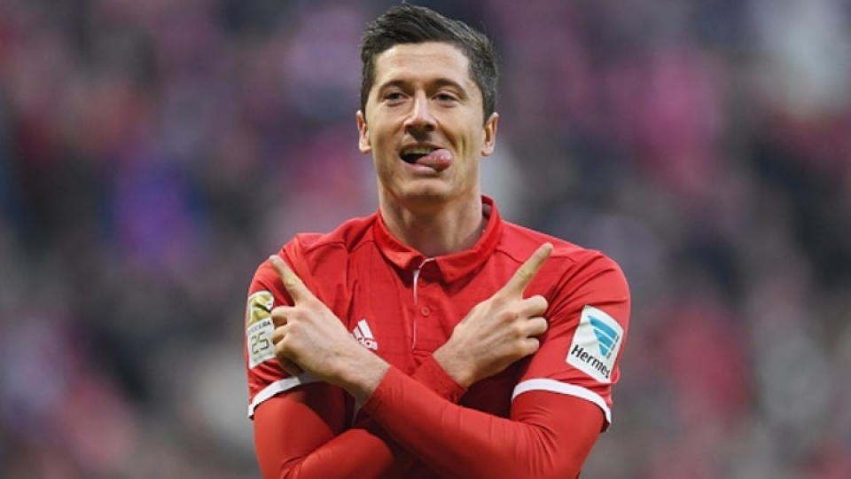 10 cau thu hay nhat chau au nam 2017 ronaldo hit khoi messi