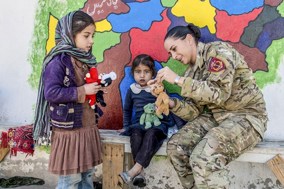 nhung khoanh khac xuc dong trong doi binh nghiep cua binh si my