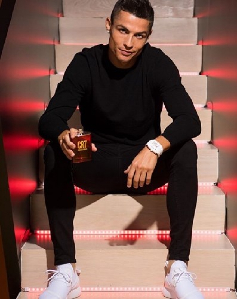 cr7 to chuc tiec mung nam 2017 dai thanh cong