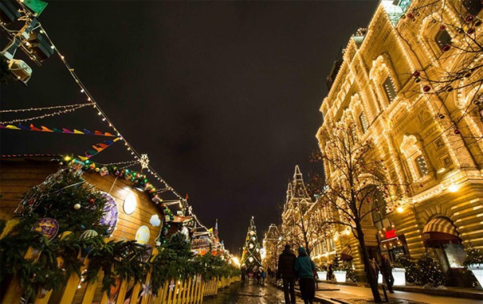 ma n nha n canh trang hoang don nam moi o moscow