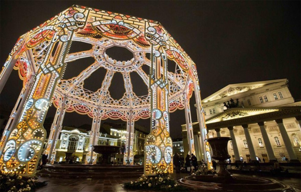 ma n nha n canh trang hoang don nam moi o moscow