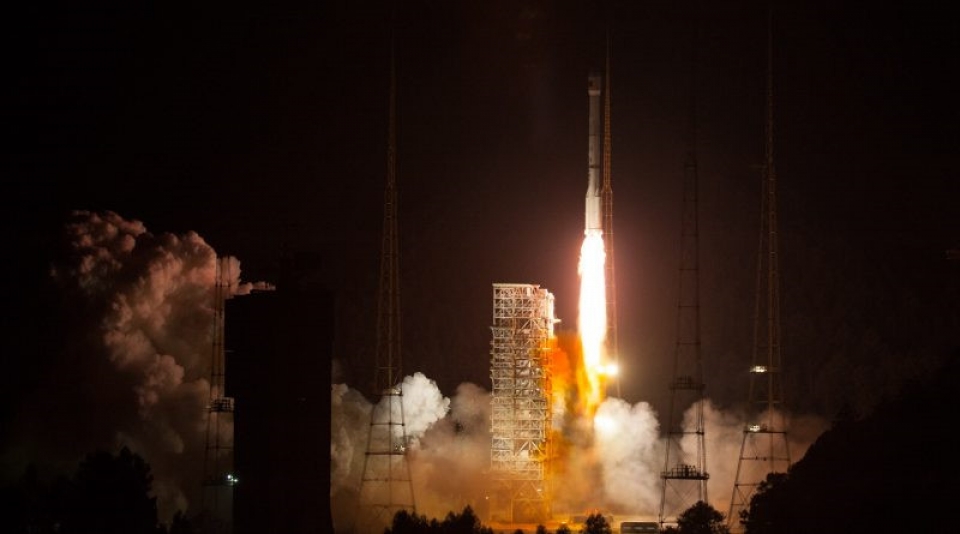 vi sao my muon tro lai mat trang