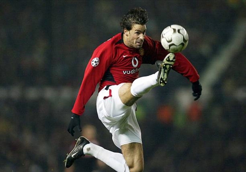 sat thu ha lan o champions league quy do thong linh