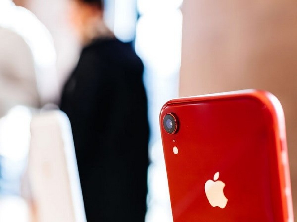 trung quoc mot so cong ty keu goi nhan vien tay chay apple