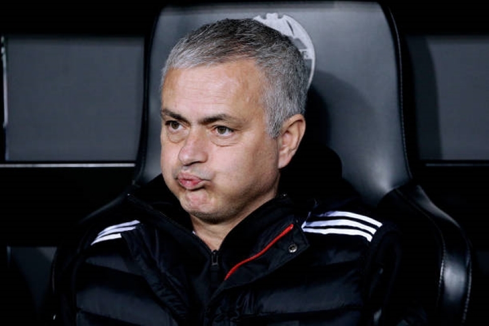 nguoi dac biet mourinho da dot bao nhieu tien cua mu truoc khi bi sa thai