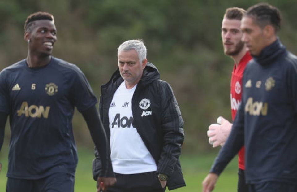 nguoi dac biet mourinho da dot bao nhieu tien cua mu truoc khi bi sa thai