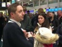 hang hang khong philippines mo them chuyen bay thang toi ha noi