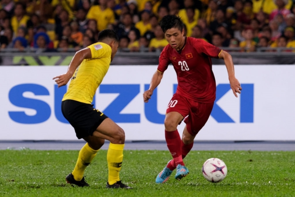 dt viet nam nhuom do doi hinh xuat sac nhat aff cup 2018