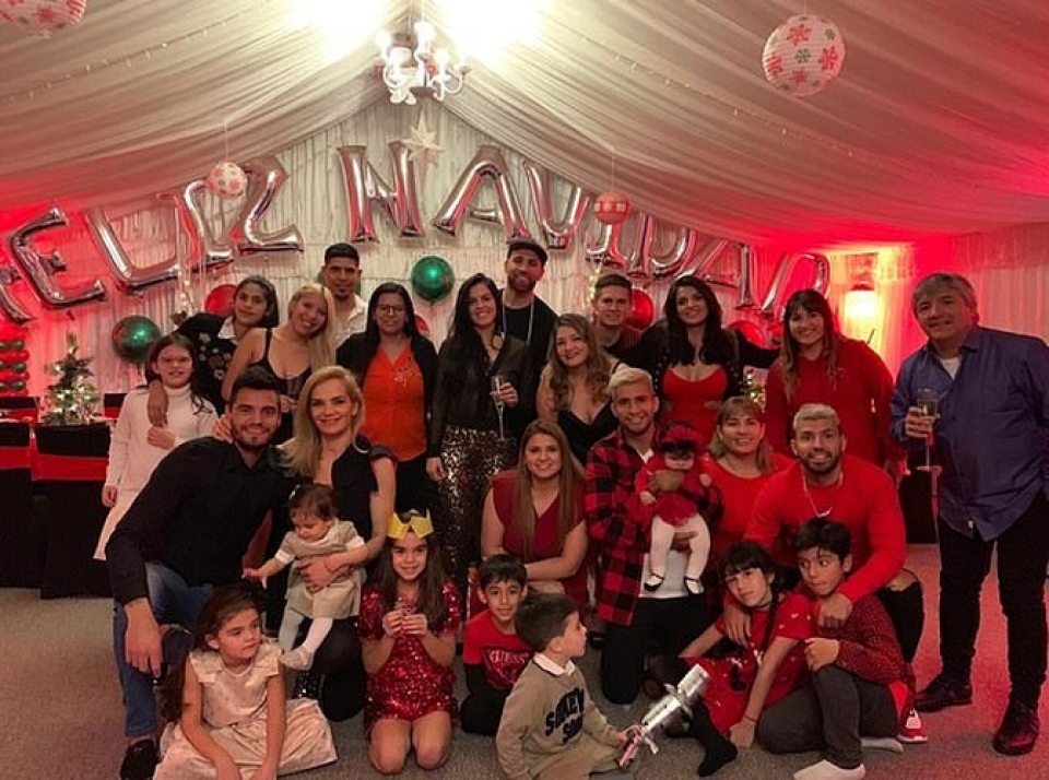 giang sinh am ap cua messi ronaldo va cac ngoi sao bong da