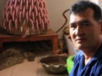 Thái Lan: Người đàn ông sống chung nhà với cá sấu suốt 20 năm