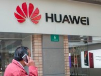 nghi si my de xuat luat cam ban linh kien cho huawei va zte