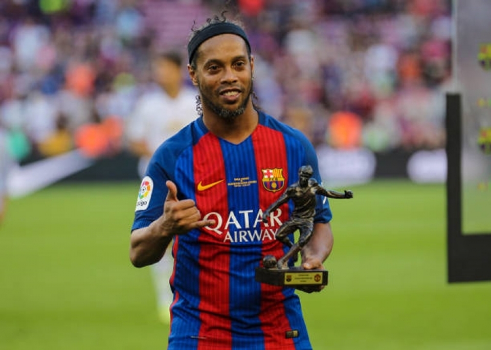 ronaldinho va nhung ngoi sao bong da giai nghe trong nam 2018